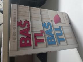 Baš ti, baš tu - Miranda Džulaj