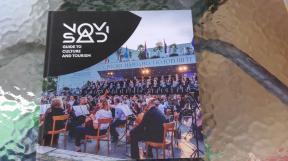 Novi Sad vodič kroz kulturu i turizam na engleskom