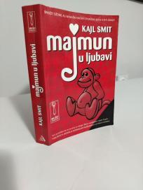 MAJMUN U LJUBAVI