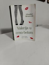 VALERIJA U CRNO-BELOM